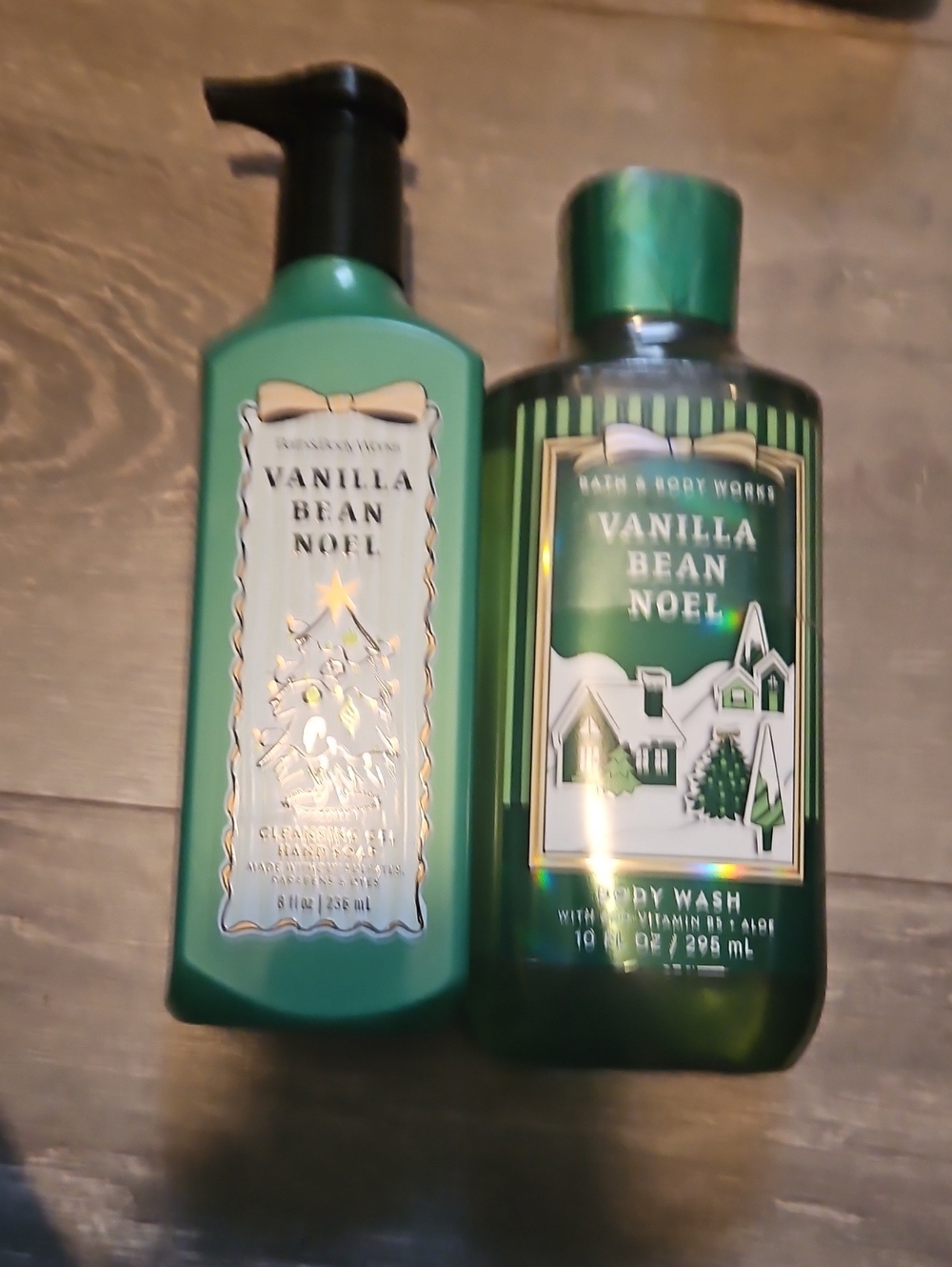 Bath & Body Works Vanilla Bean Noel Body Wash & Soap - Green